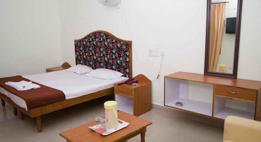Vihas Inn Tirupati Ngoại thất bức ảnh